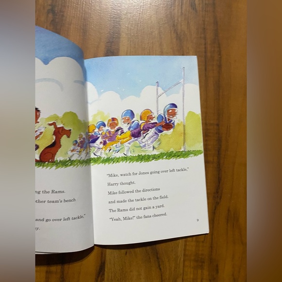 Kids Book Bundle (3) For Age Range Baby To 9 Years Old - Picture 8 of 14